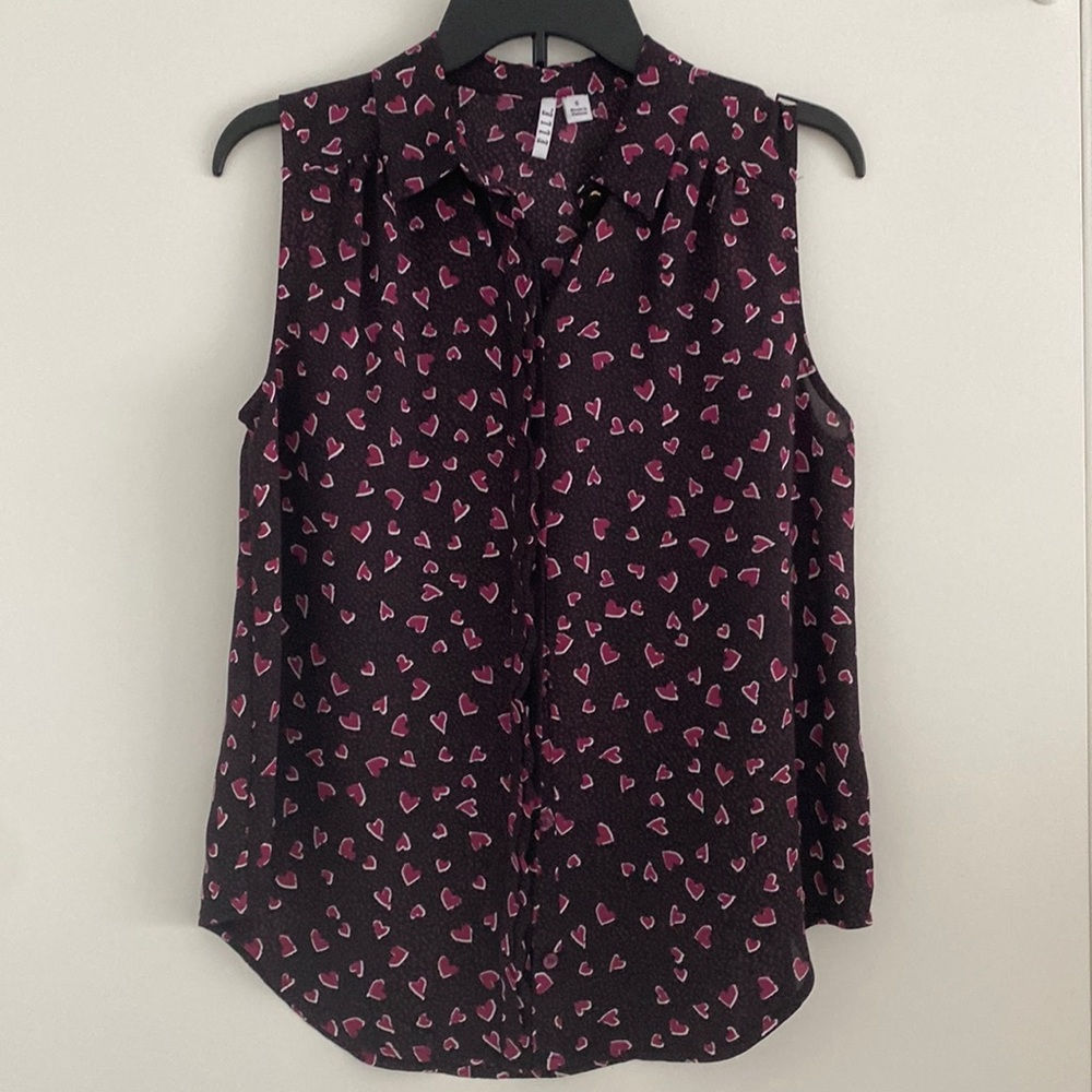 Sleeveless top